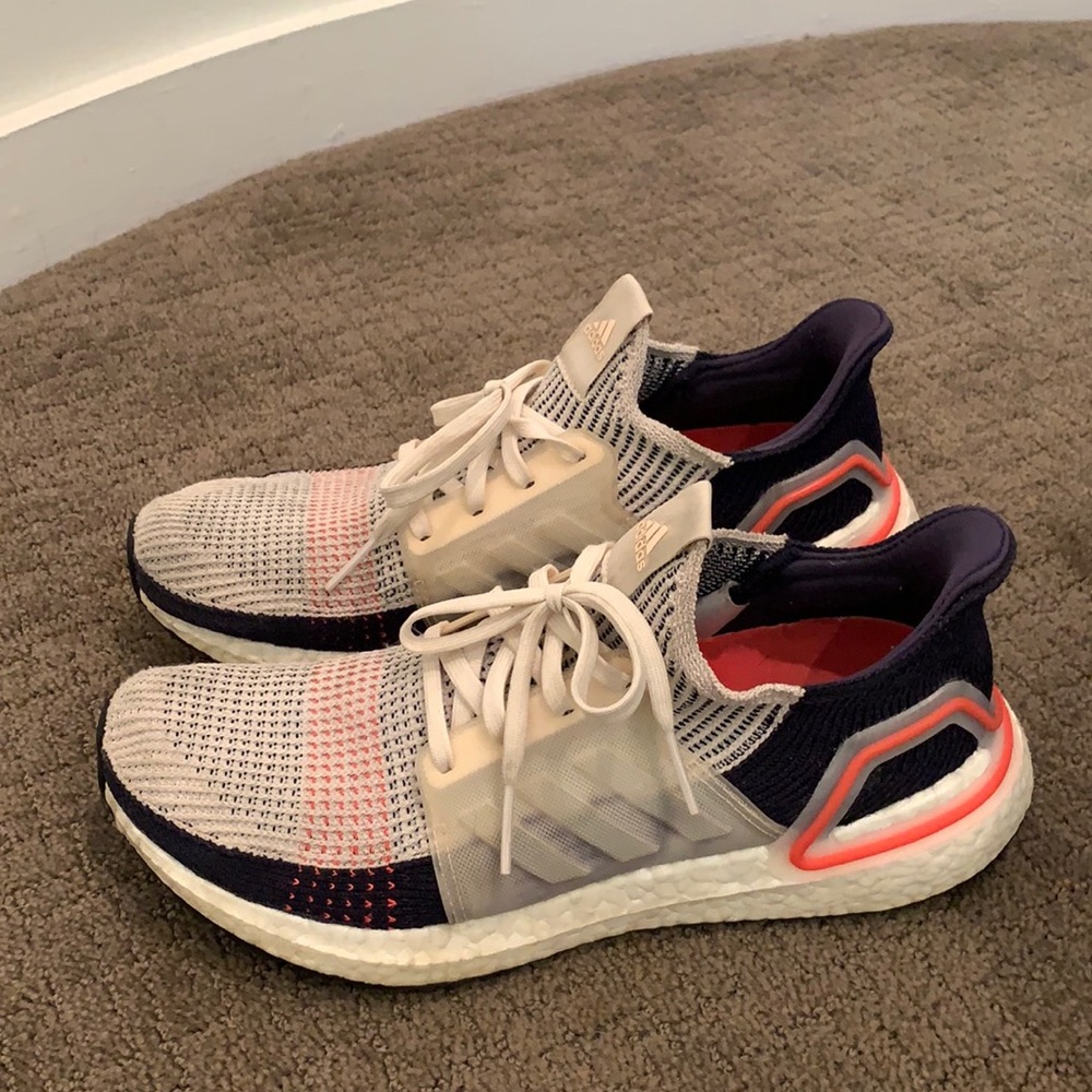 Men’s running shoes